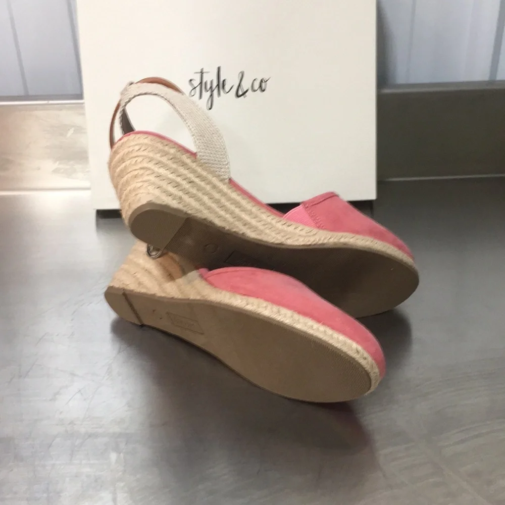 New WB Woman’s Style & Co. Pink Wedge Sandals